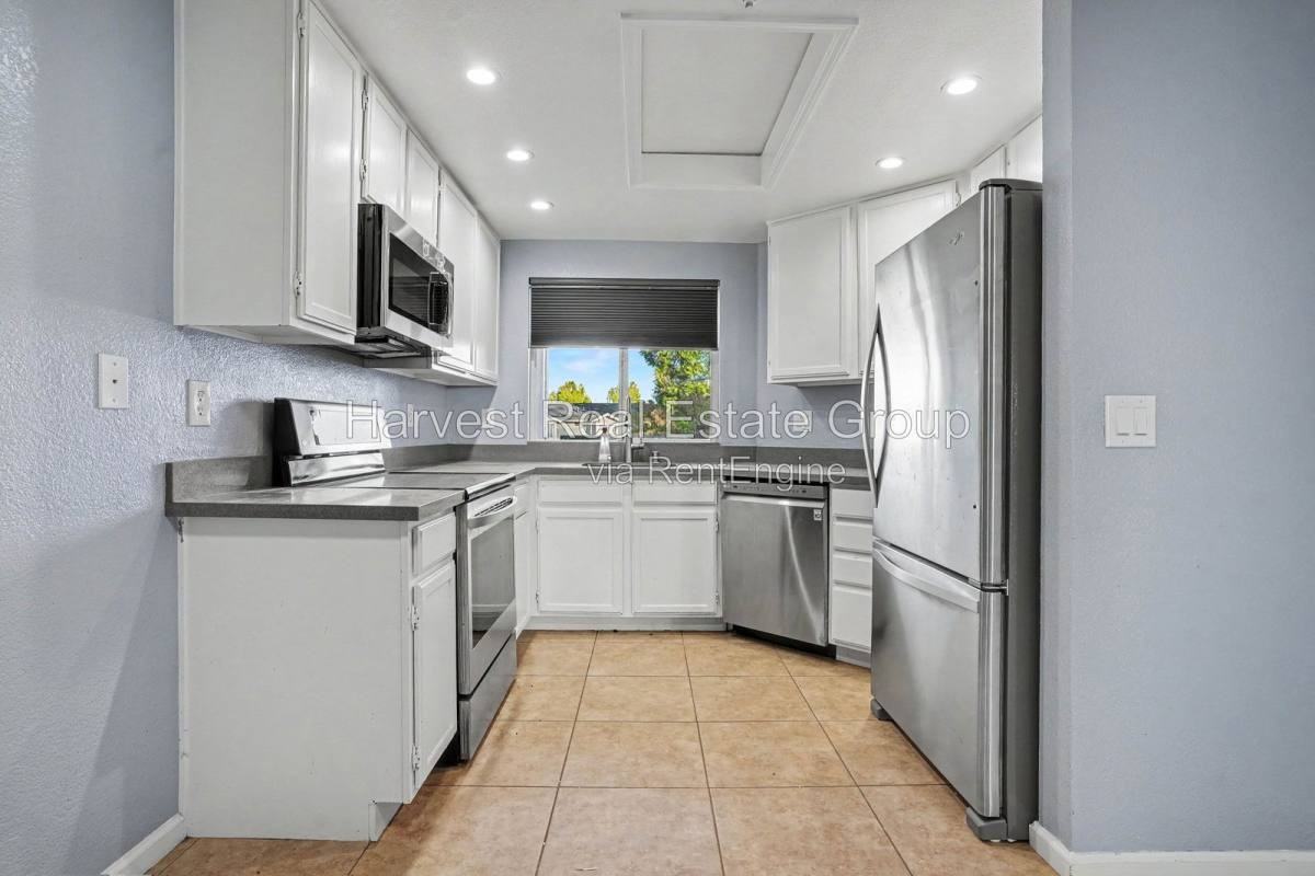 148 Anderly Ct #1 - Photo 5 of 10