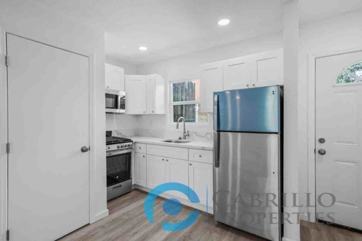 2527 Tuberose St #200 - Photo 3 of 10