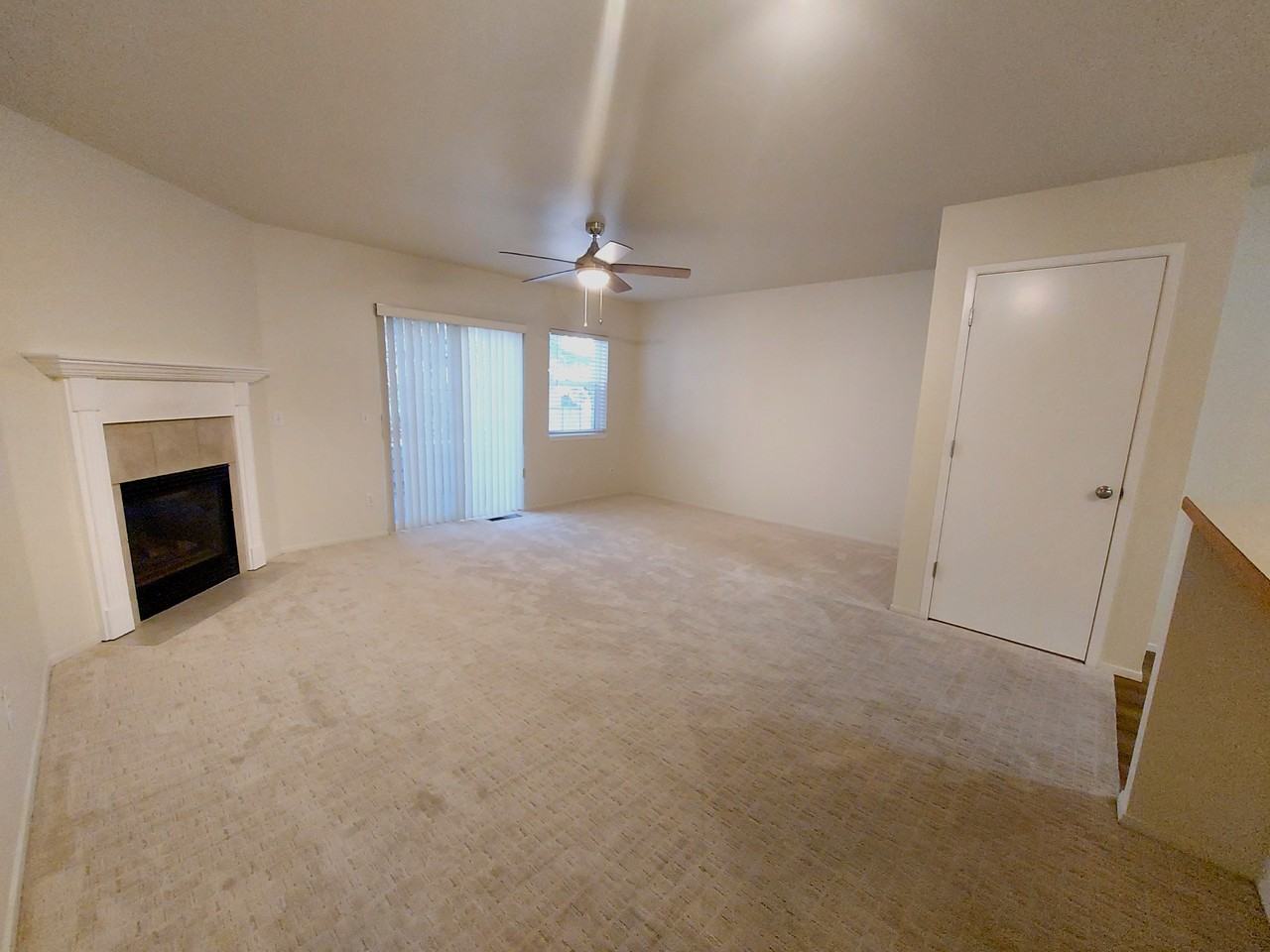 1045 Ne Savannah Dr #3 - Photo 7 of 21