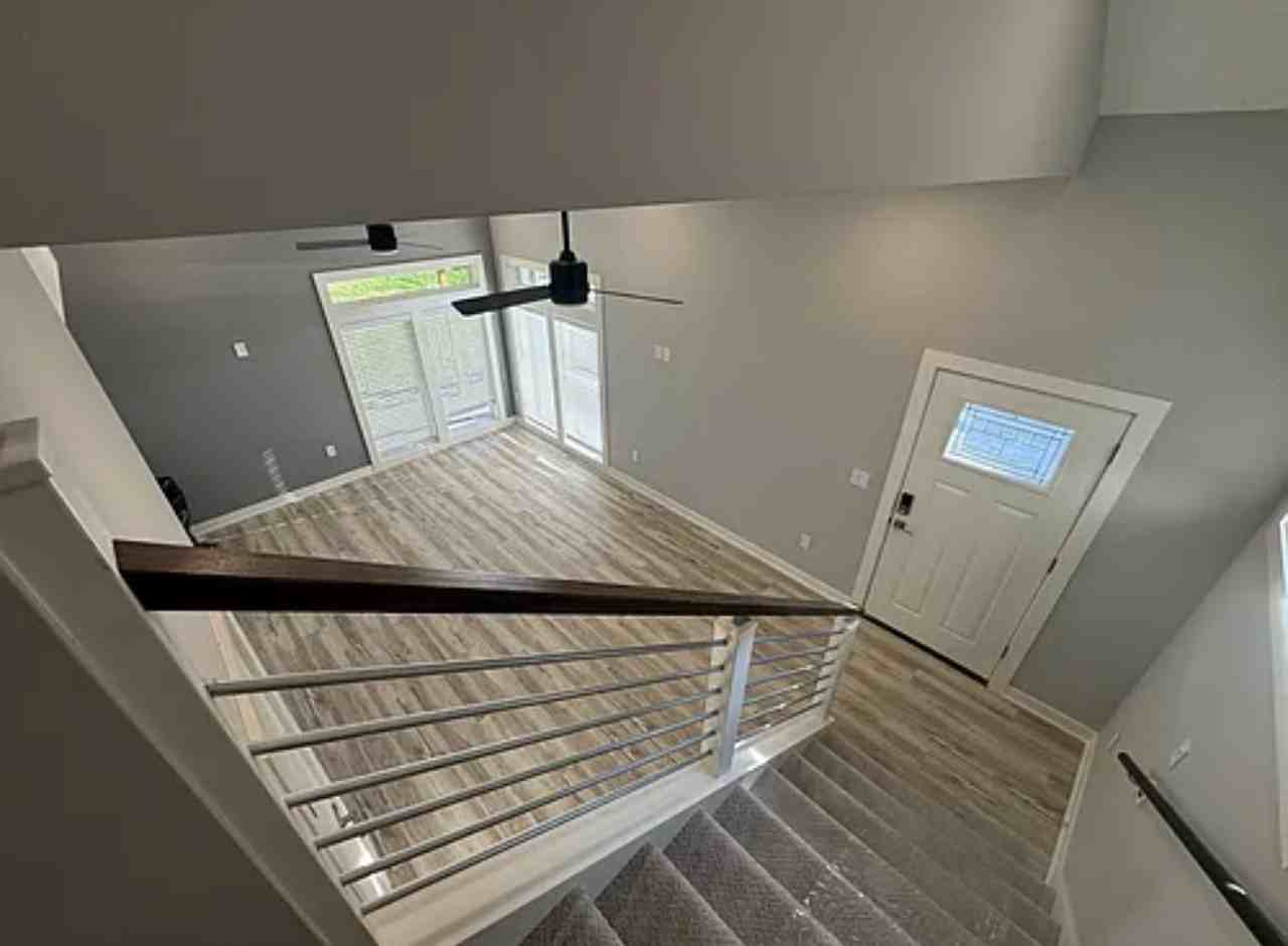 748 Seminary St #NA - Photo 5 of 12