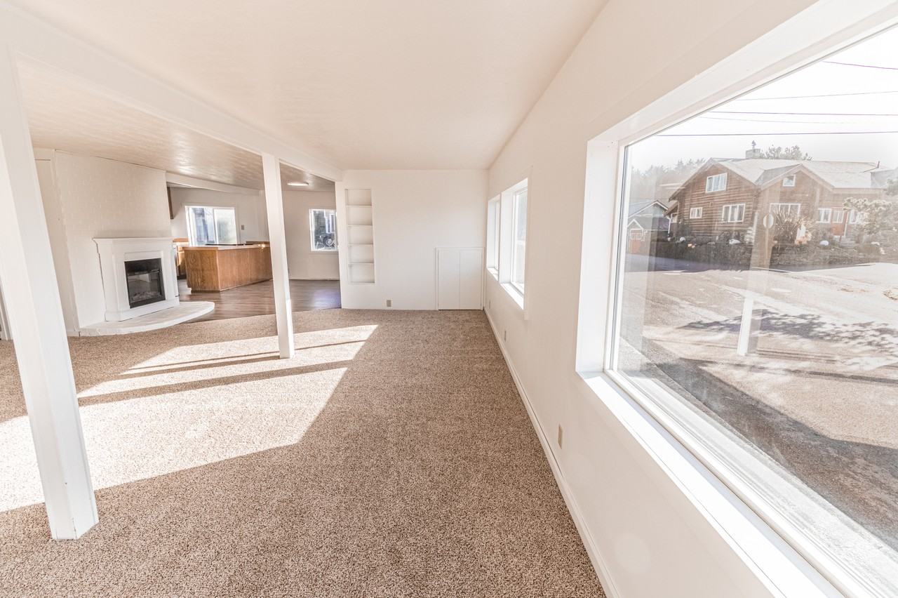531 Sw 32nd St - Photo 5 of 8