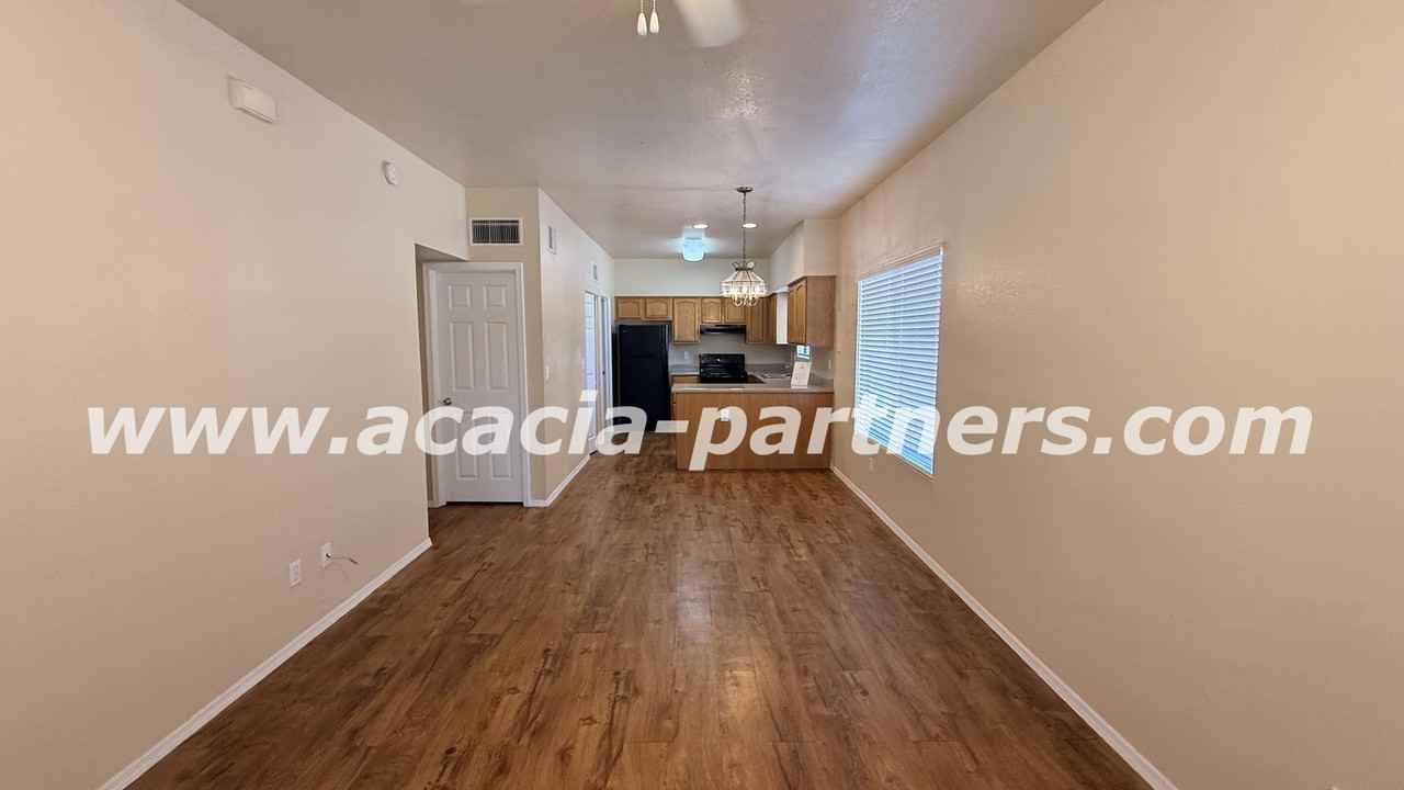 4226 E Monte Vista Dr #1 - Photo 3 of 24