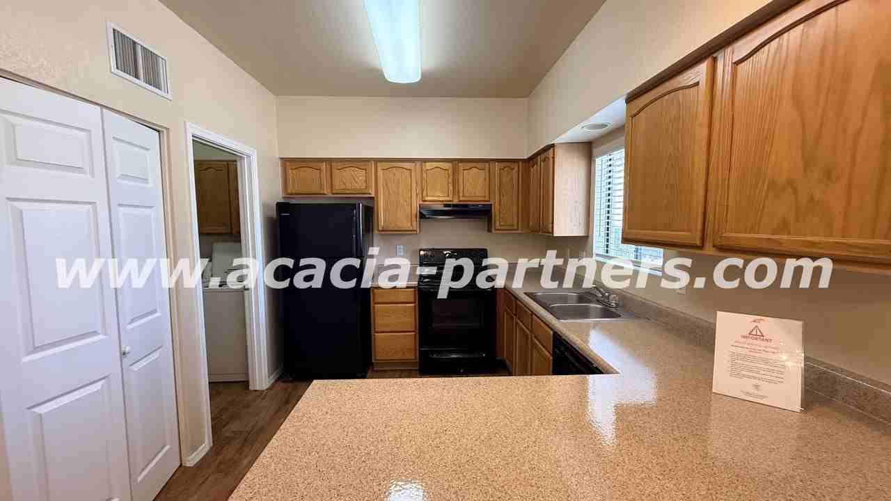 4226 E Monte Vista Dr #1 - Photo 4 of 24