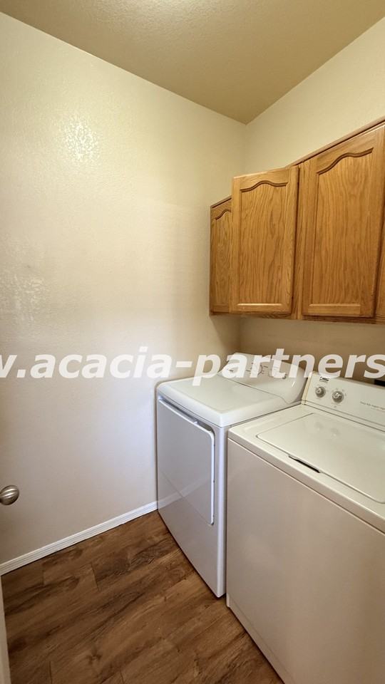 4226 E Monte Vista Dr #1 - Photo 7 of 24