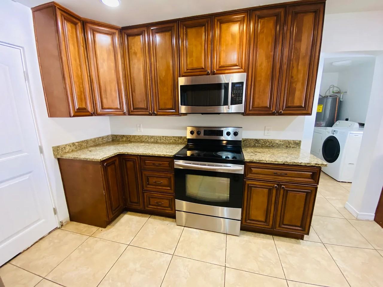 1418 E Williams St - Photo 5 of 10