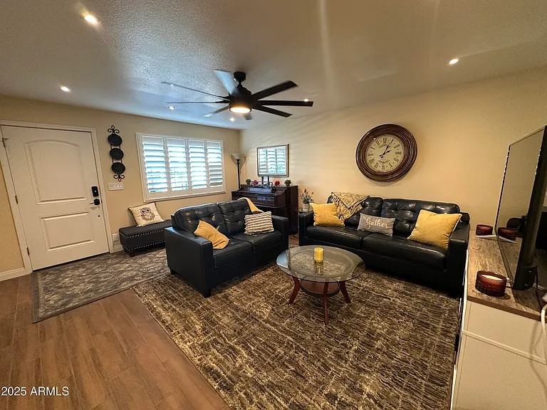 4328 E Capri Ave #180 - Photo 5 of 5