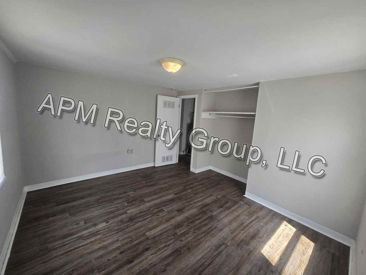 3064 Beaumont Ave - Photo 4 of 5