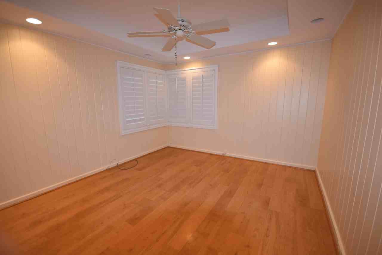 1111 Hele St - Photo 4 of 13