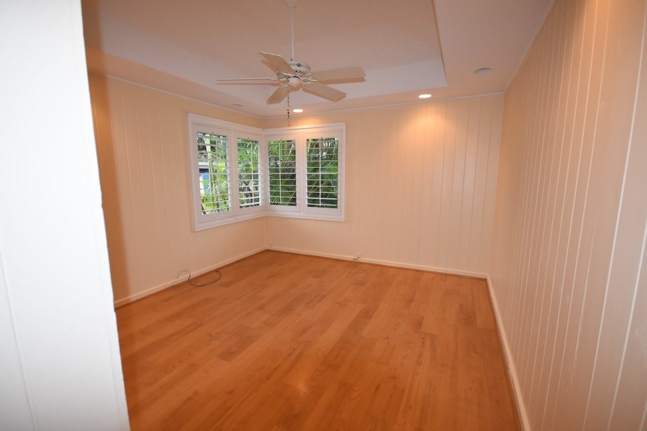 1111 Hele St - Photo 5 of 13