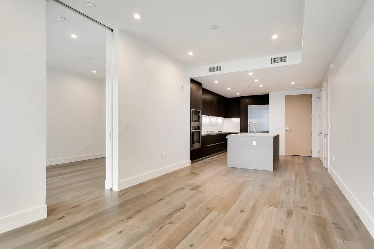 501 West Ave #1102 - Photo 2 of 31