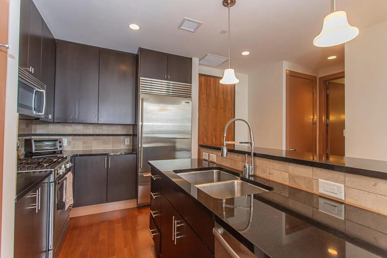 610 E Market St #2606 - Photo 2 of 17