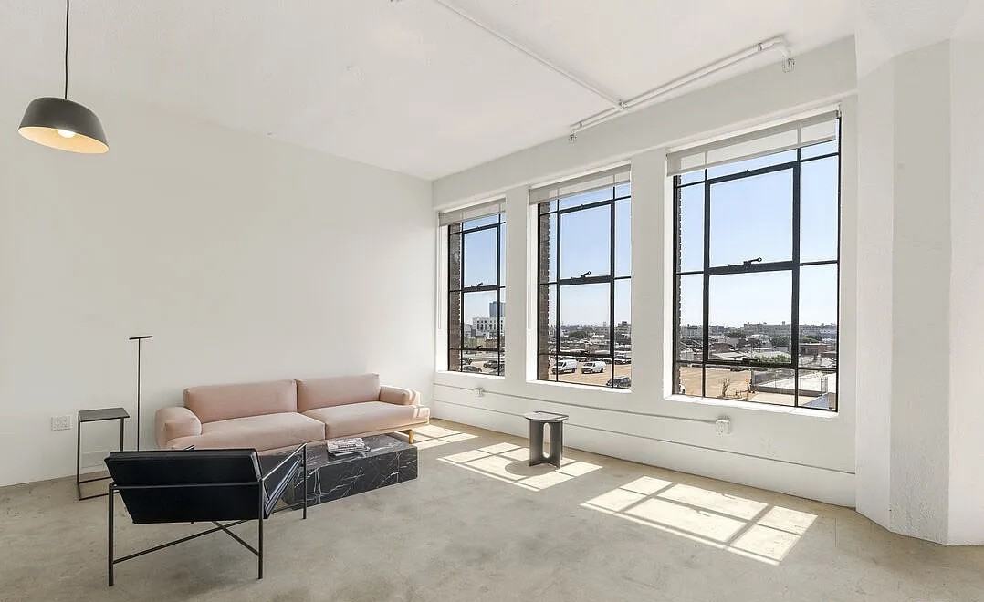 315 E 8th St #505 - Photo 5 of 20