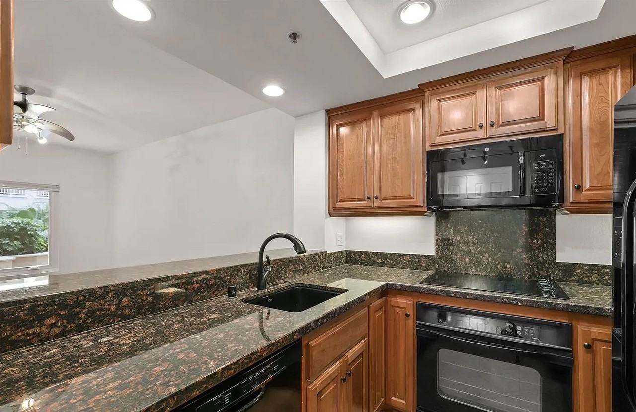 620 State St #114 - Photo 5 of 20
