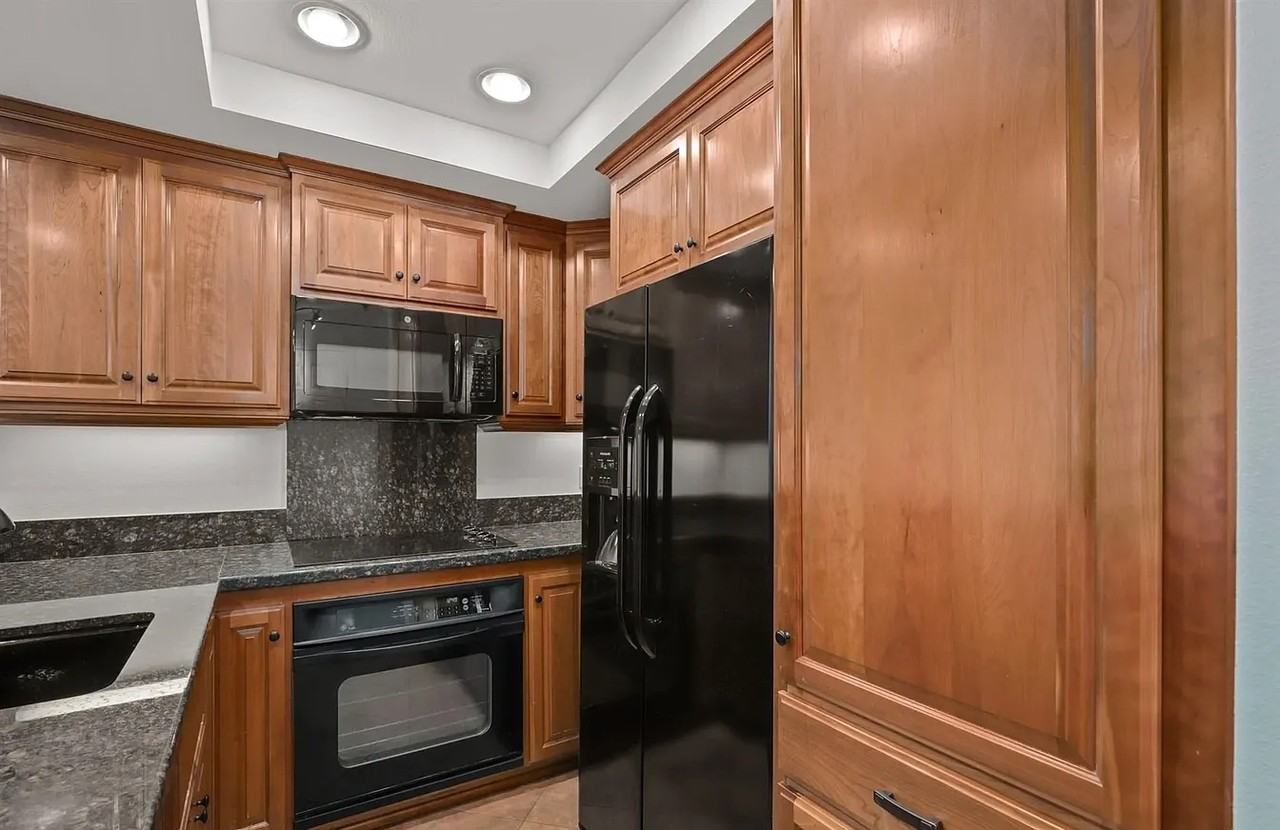 620 State St #114 - Photo 6 of 20