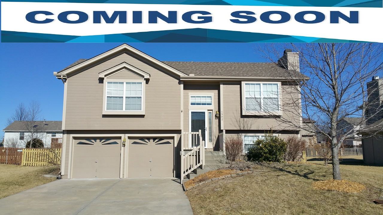 529 Clyde St - Photo 2 of 19