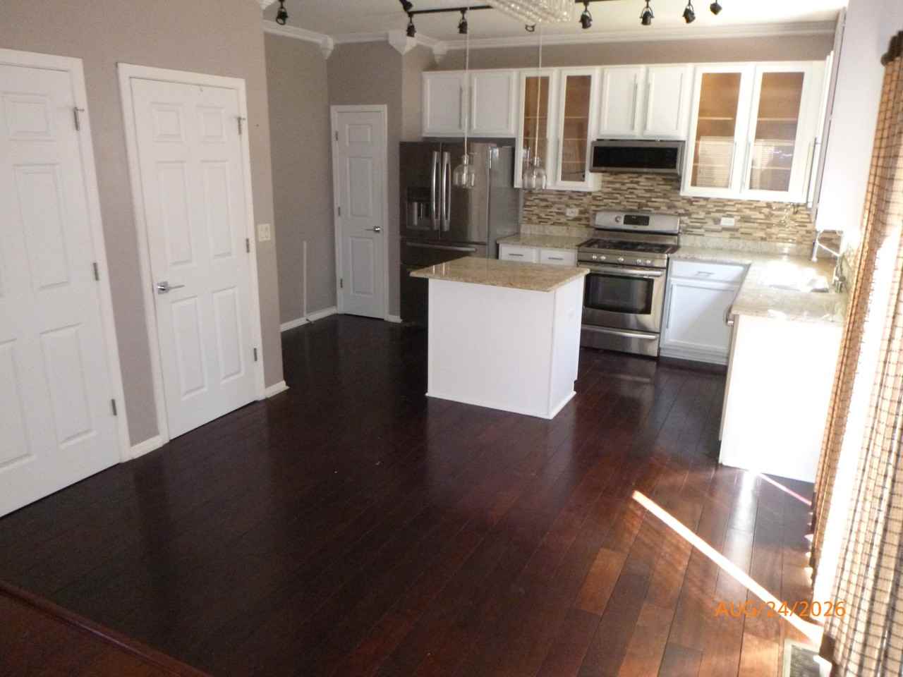 3817 Baybrook Dr - Photo 4 of 16