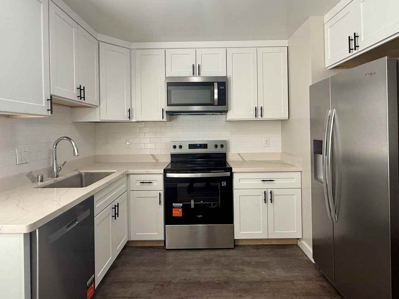 675 Grand Fir Ave #4 - Photo 2 of 9