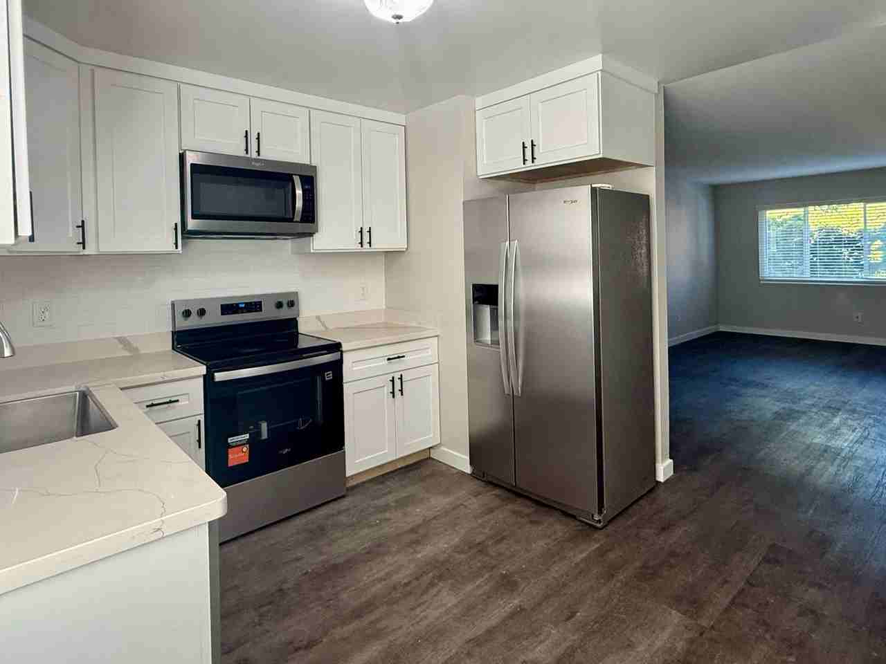 675 Grand Fir Ave #4 - Photo 3 of 9