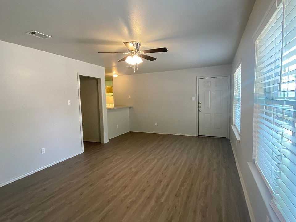 415 E 4Th Ave - Photo 2 of 45