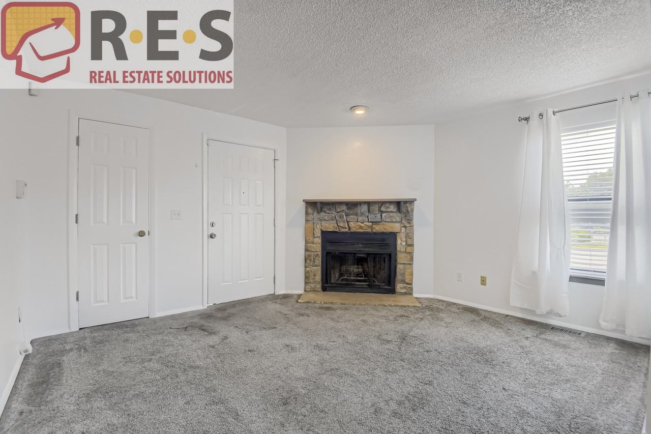 920 S Dawson Way #8 - Photo 6 of 11