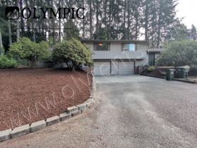 2841 Lindell Rd Ne #D - Photo 1 of 1