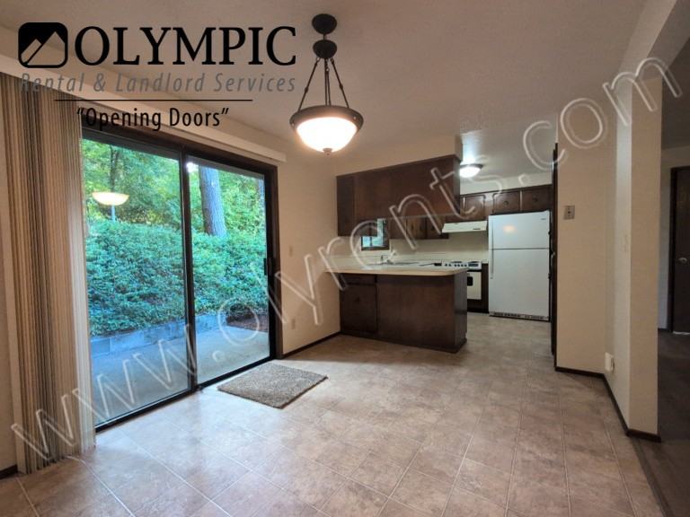 2841 Lindell Rd Ne #D - Photo 5 of 22