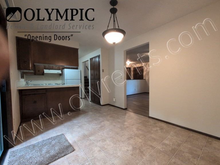 2841 Lindell Rd Ne #D - Photo 7 of 22