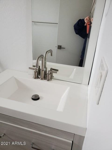 142 N Elm St #9 - Photo 7 of 9