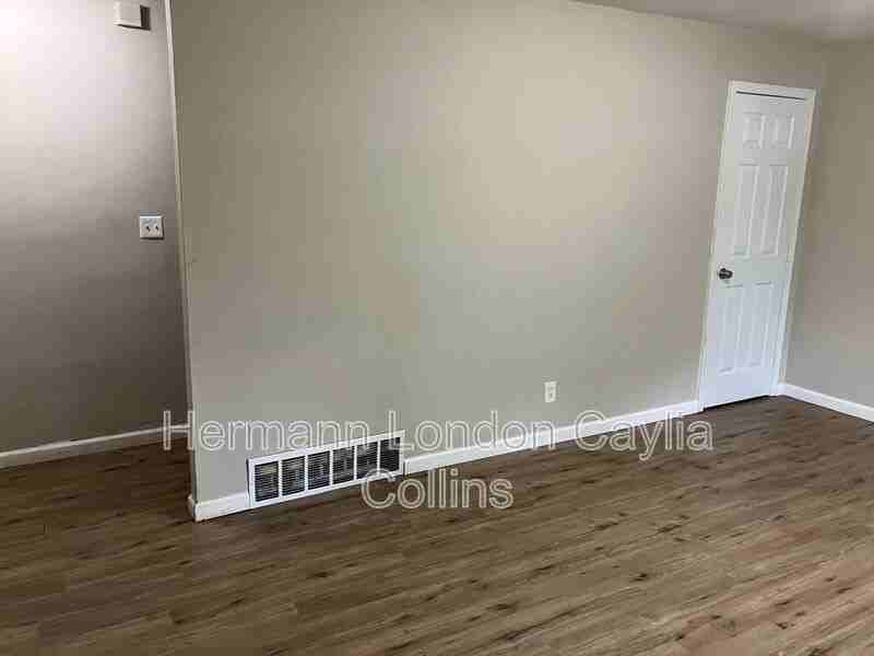1143 Congress Ave - Photo 2 of 15