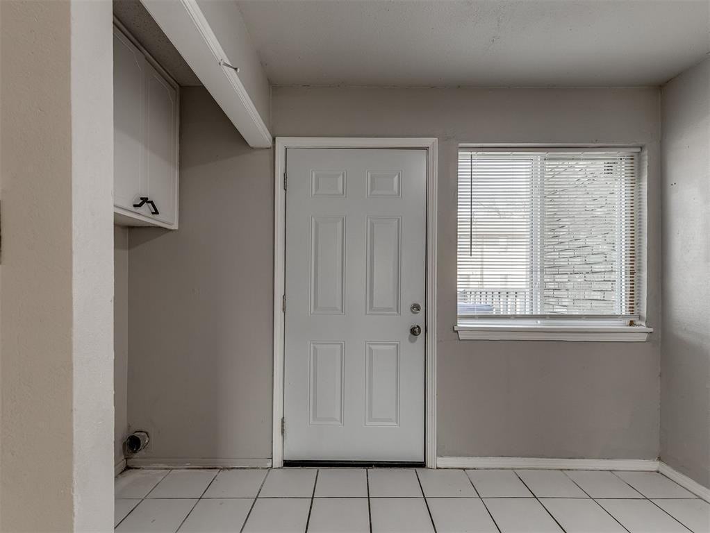 1408 Bill Carrol Dr - Photo 5 of 39