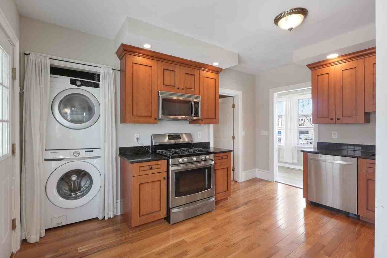 112 Cass St - Photo 2 of 25