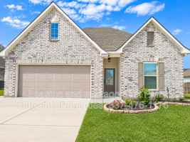 featured image of 39083 Harrier St
