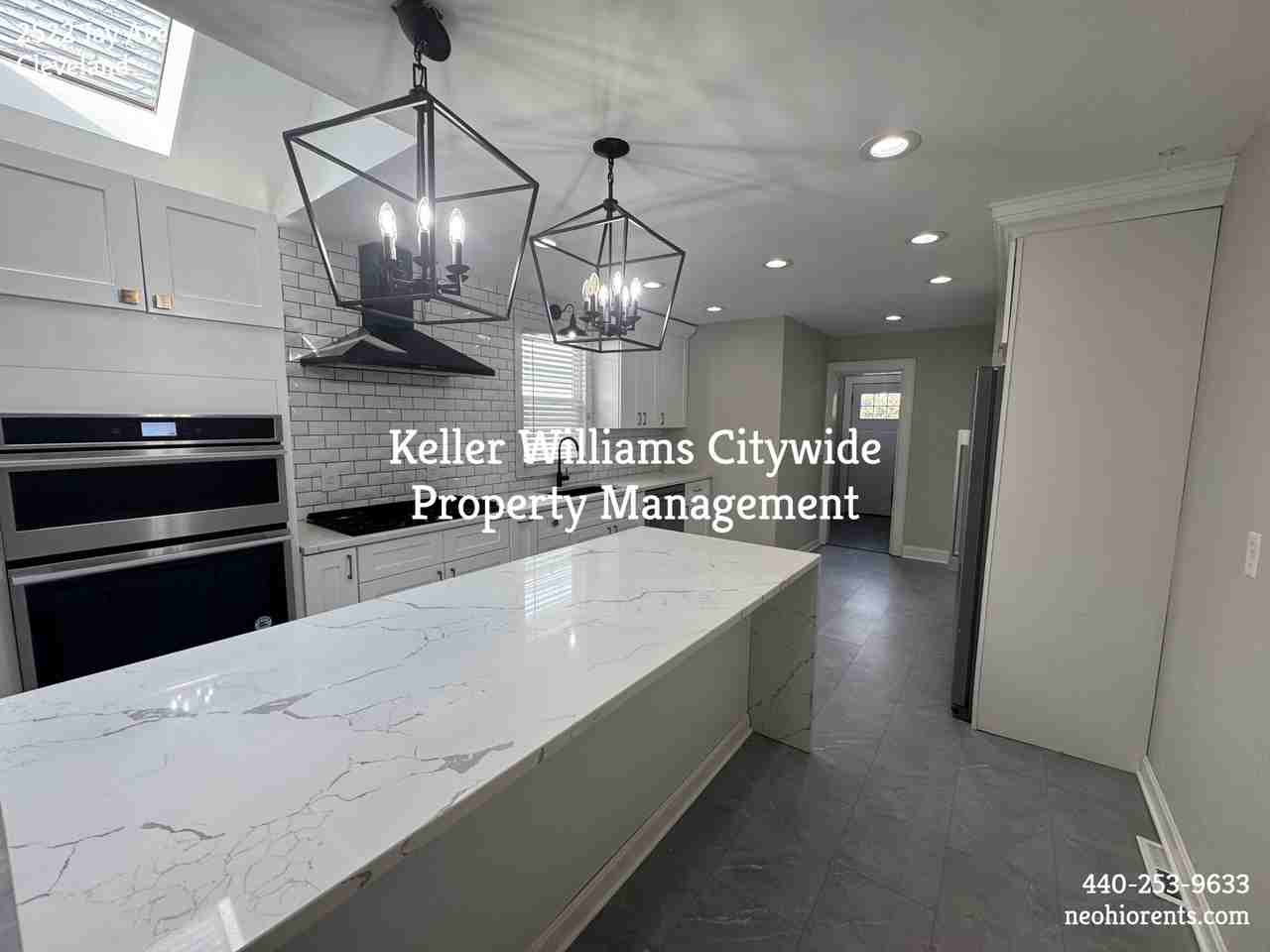 2522 Jay Ave - Photo 4 of 27
