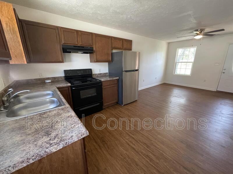 2100 W Orchard St - Photo 5 of 8