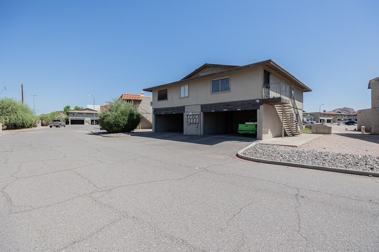 4708 E Portland St - Photo 2 of 20