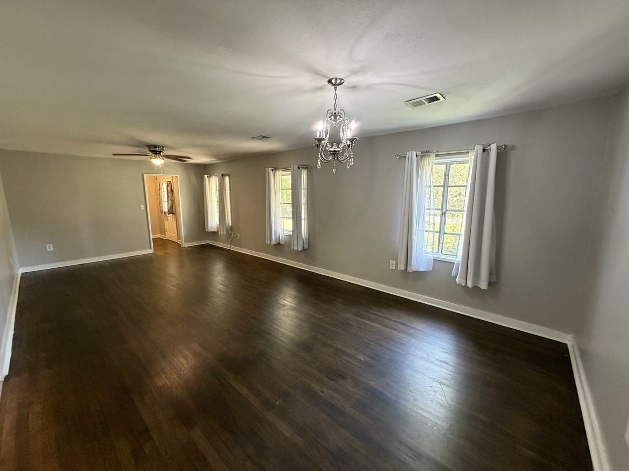 419 S 36th Ave - Photo 3 of 21