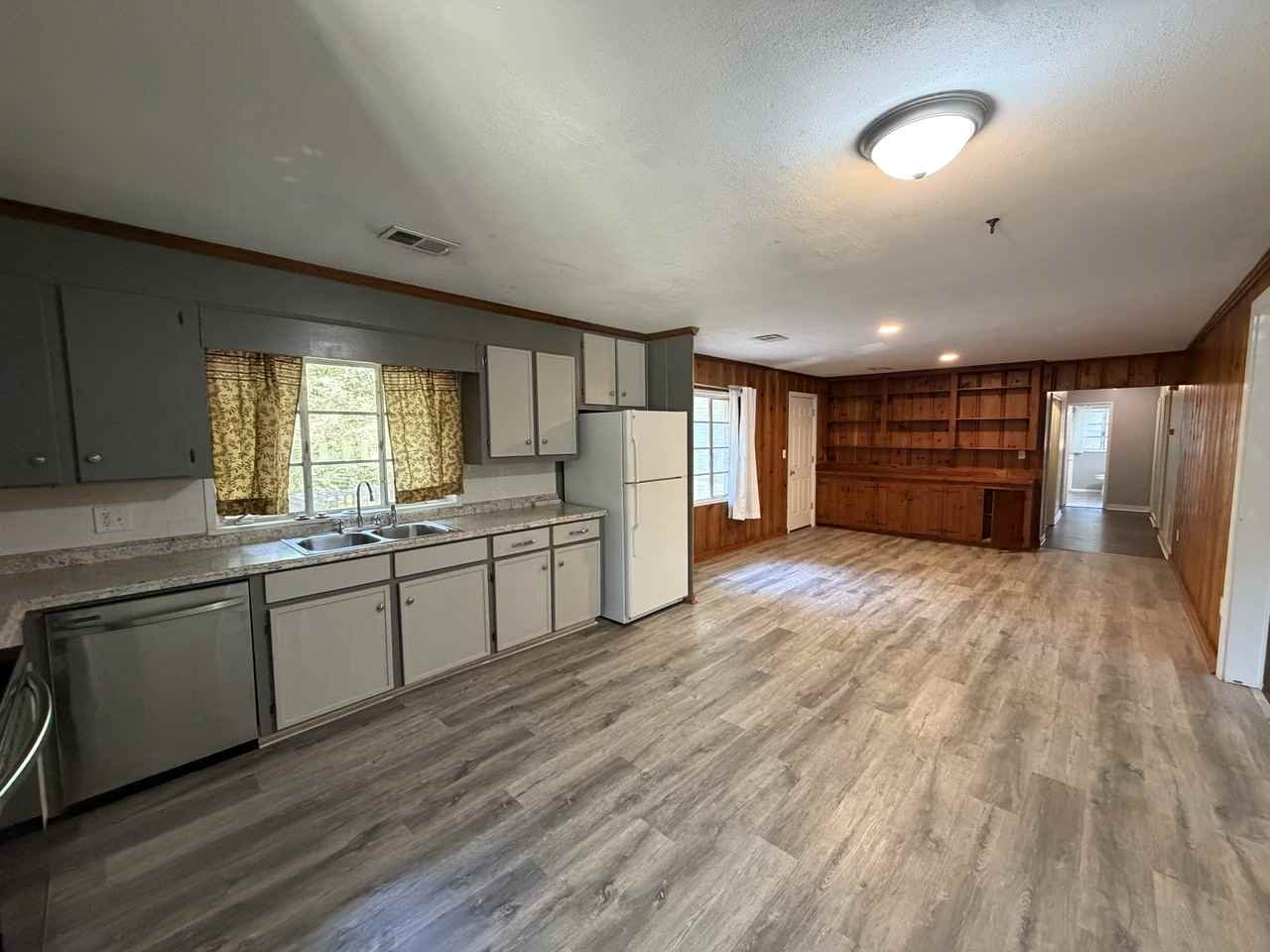 419 S 36th Ave - Photo 6 of 21