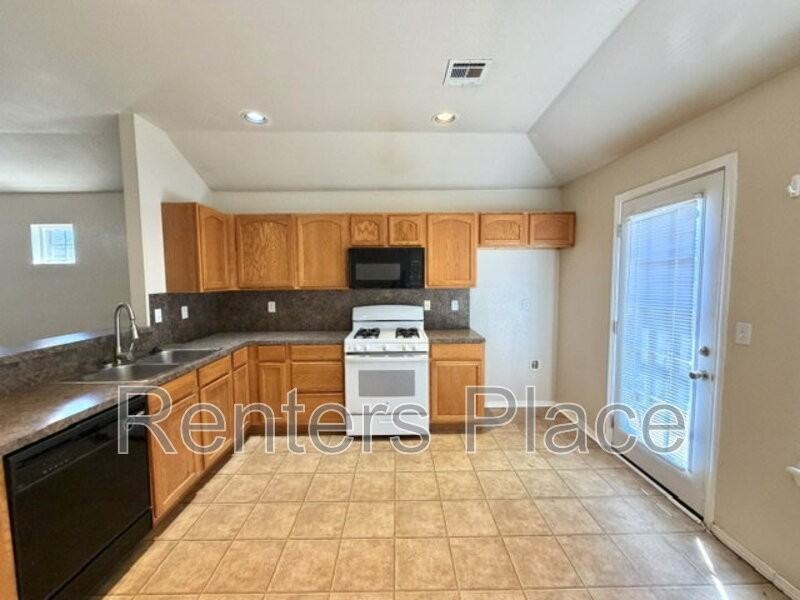 14314 E 111th St N - Photo 4 of 16