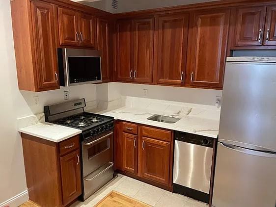 615 W 112th St #17G - Photo 2 of 6