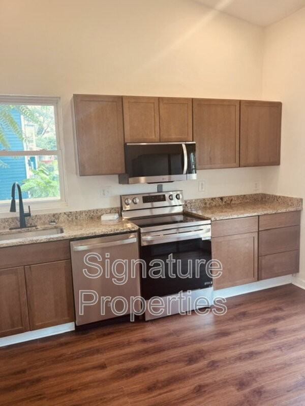 102 W Lancaster Rd - Photo 7 of 20