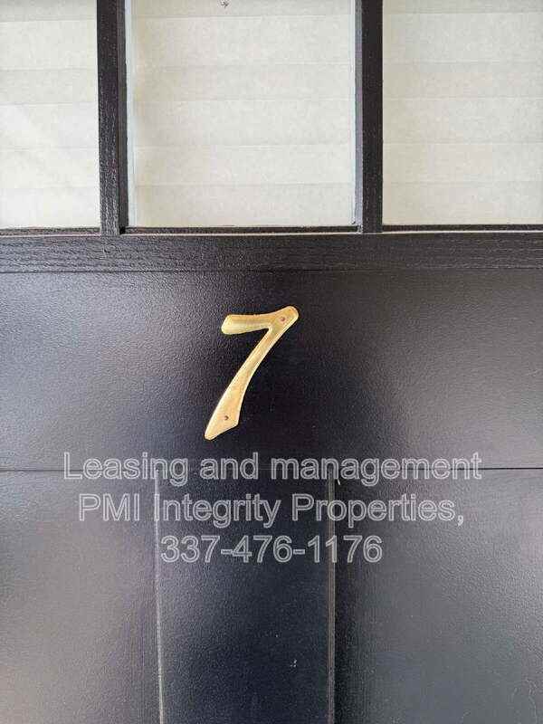 105 Meaux Blvd #7 - Photo 5 of 27