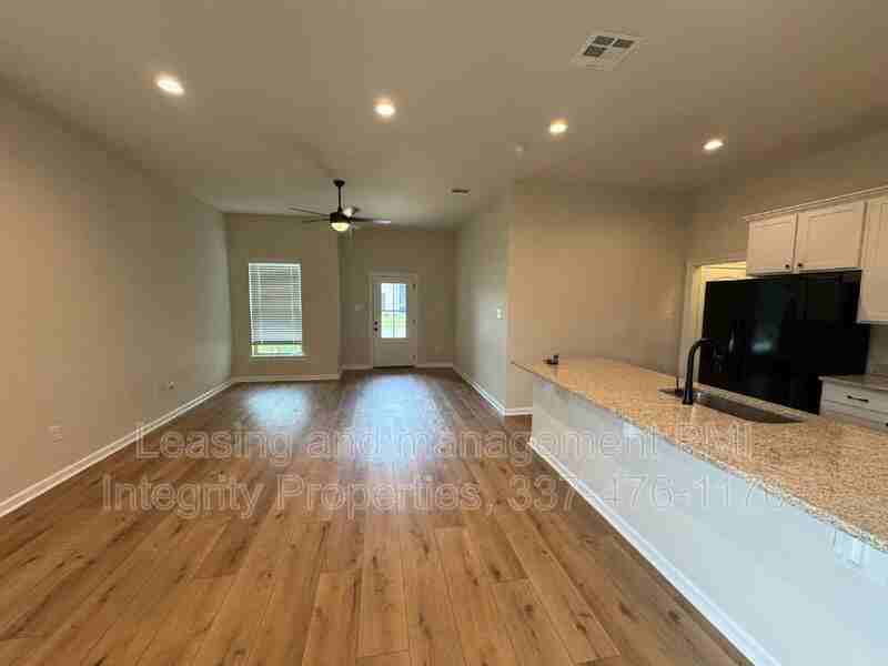 325 Mulholland Ln - Photo 3 of 28