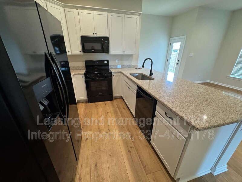 325 Mulholland Ln - Photo 7 of 28