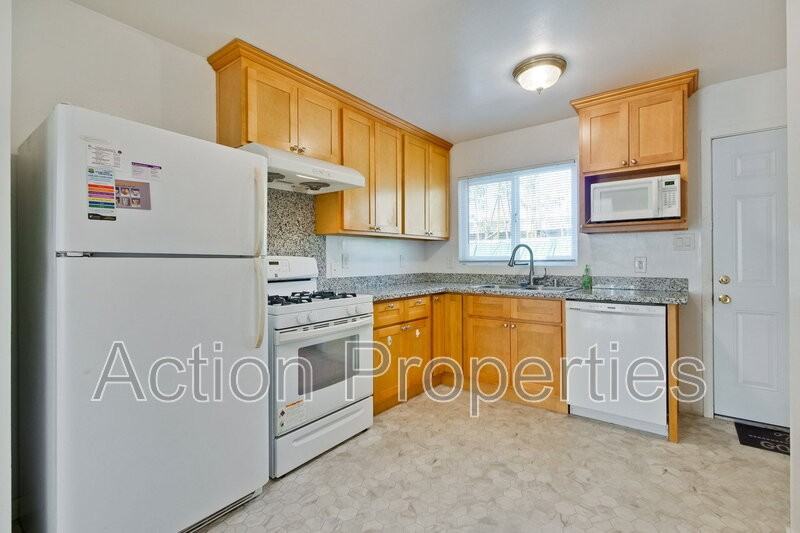 2709 Alma St - Photo 6 of 23