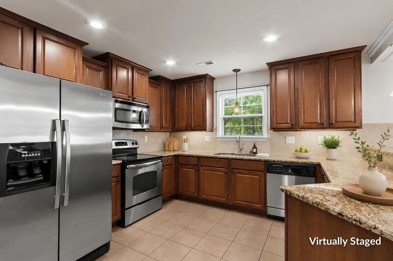 2525 Millwood Cir Se - Photo 7 of 16
