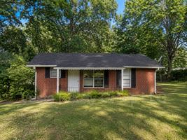 featured image of 93 Forest Rd