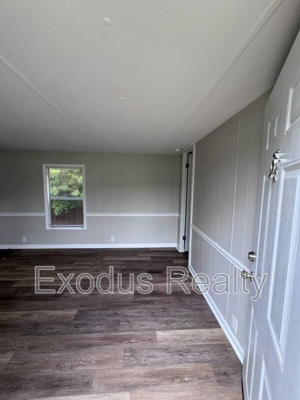 39 Quiet Country Ln - Photo 3 of 32