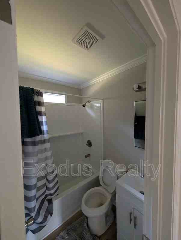 116 Park Ave - Photo 3 of 5