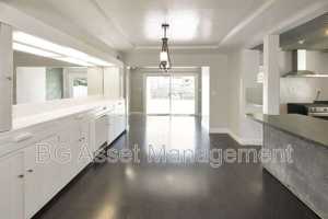 featured image of 2359 Prune St