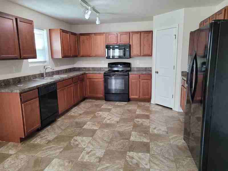 1869 Snapper Dr - Photo 2 of 13
